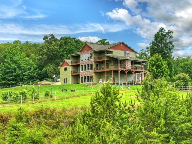 384 Dean Road, Mineral Bluff, GA 30559