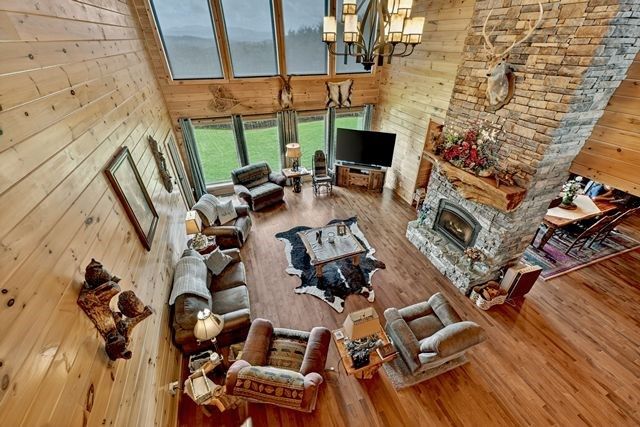 384 Dean Road, Mineral Bluff, GA 30559