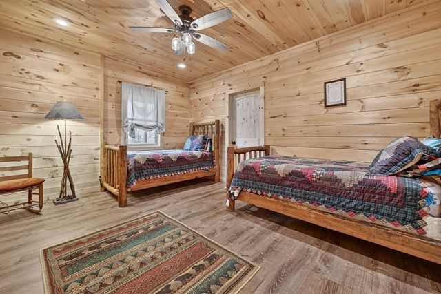 384 Dean Road, Mineral Bluff, GA 30559