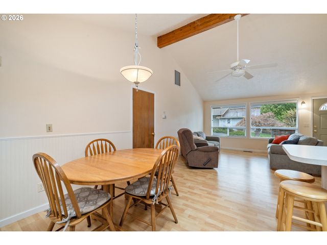 1233 Nehalem Ave, Rockaway Beach, OR 97136