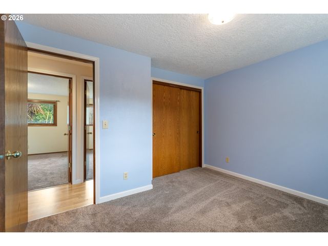 1233 Nehalem Ave, Rockaway Beach, OR 97136