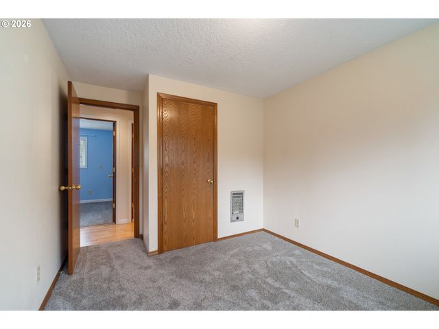 1233 Nehalem Ave, Rockaway Beach, OR 97136