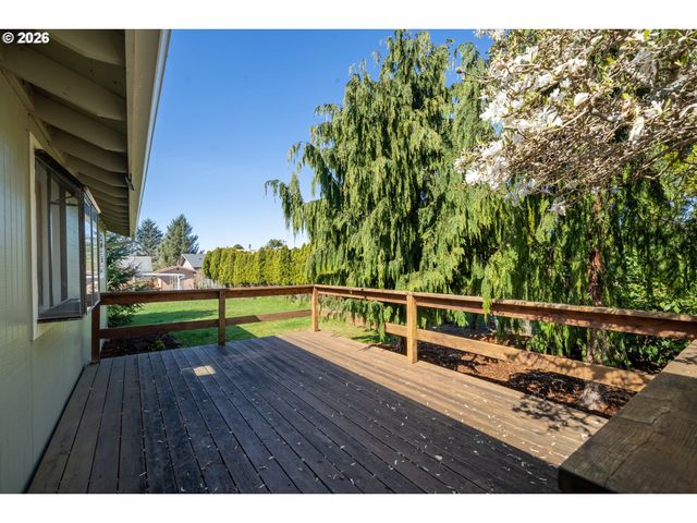 1233 Nehalem Ave, Rockaway Beach, OR 97136