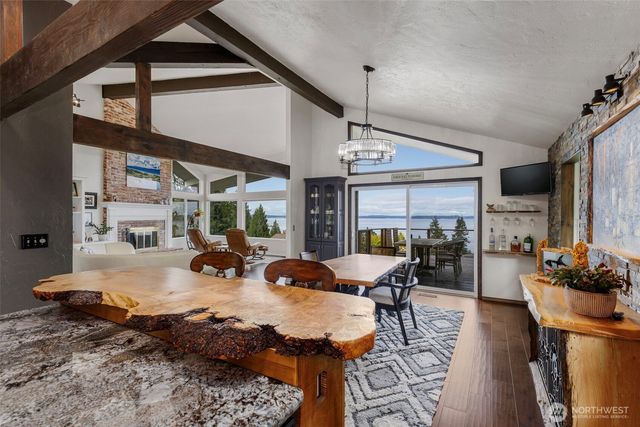 20 Jackson Lane, Port Ludlow, WA 98365