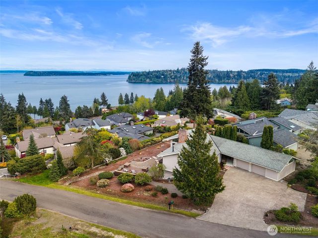 20 Jackson Lane, Port Ludlow, WA 98365