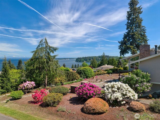 20 Jackson Lane, Port Ludlow, WA 98365
