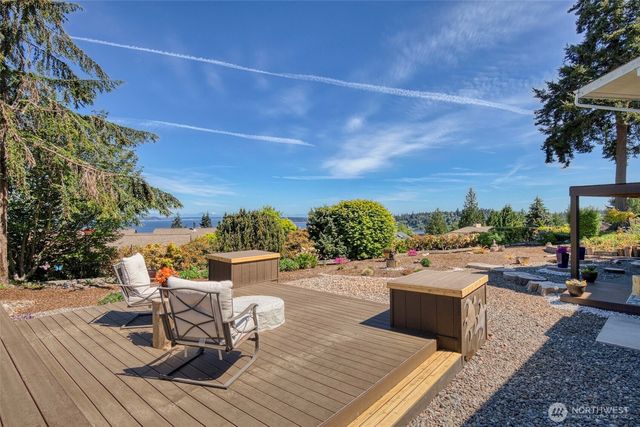 20 Jackson Lane, Port Ludlow, WA 98365