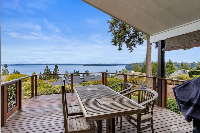 20 Jackson Lane, Port Ludlow, WA 98365