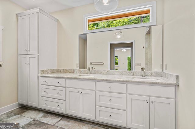 420 Hidden Acres Lane, Clayton, GA 30525