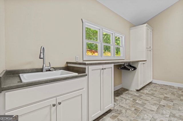 420 Hidden Acres Lane, Clayton, GA 30525