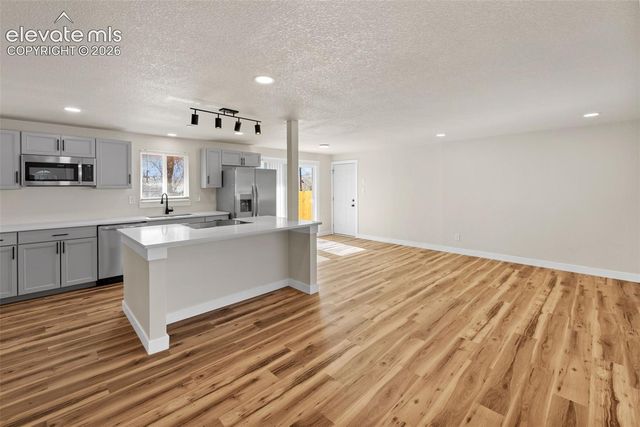 2905 Garden Hill Drive, Colorado Springs, CO 80904