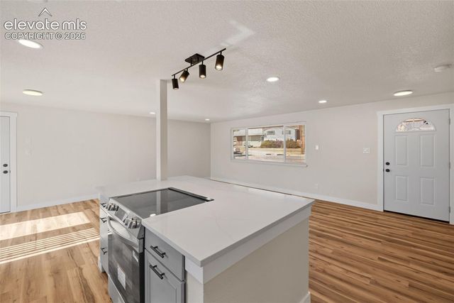 2905 Garden Hill Drive, Colorado Springs, CO 80904
