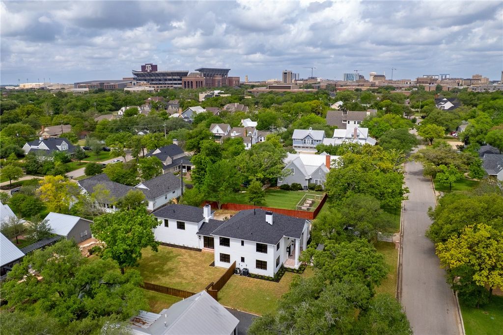 308 Pershing Avenue, College Station, TX 77840 — photo 2