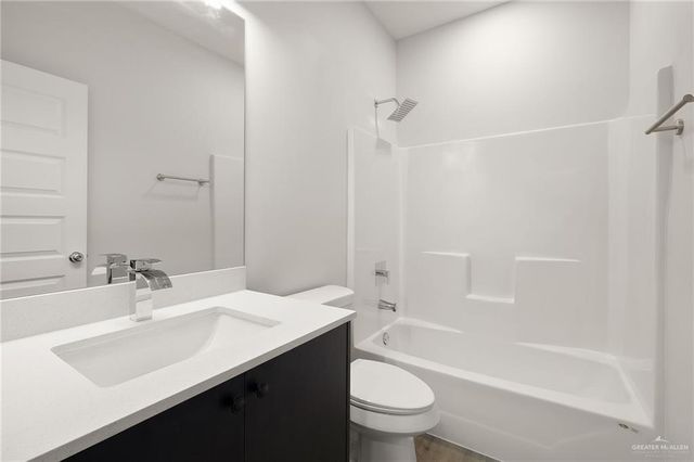 4504 Larkspur Avenue 2, Mcallen, TX 78504