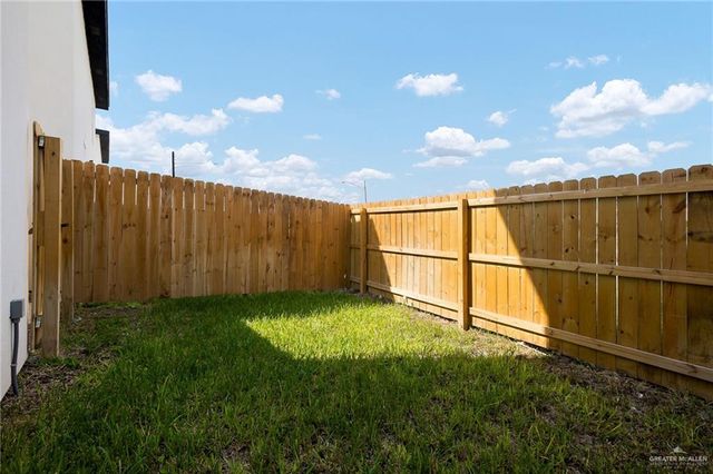 4504 Larkspur Avenue 2, Mcallen, TX 78504