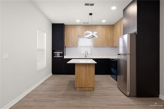 4504 Larkspur Avenue 2, Mcallen, TX 78504