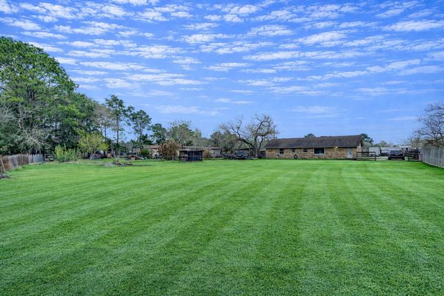 7706 Colston Place, Santa Fe, TX 77510