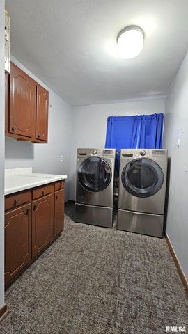 1216 S 17TH Street, Herrin, IL 62948