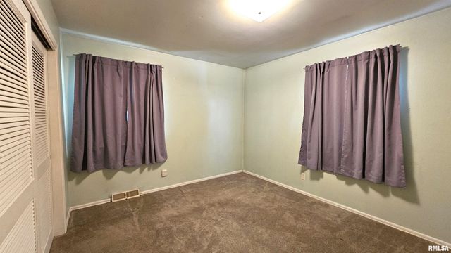 1216 S 17TH Street, Herrin, IL 62948