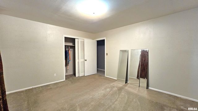 1216 S 17TH Street, Herrin, IL 62948