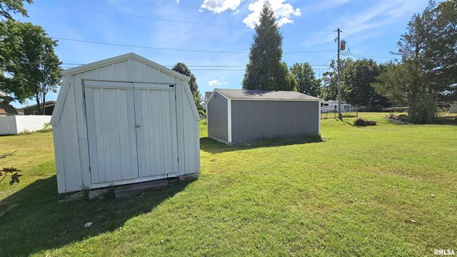 1216 S 17TH Street, Herrin, IL 62948