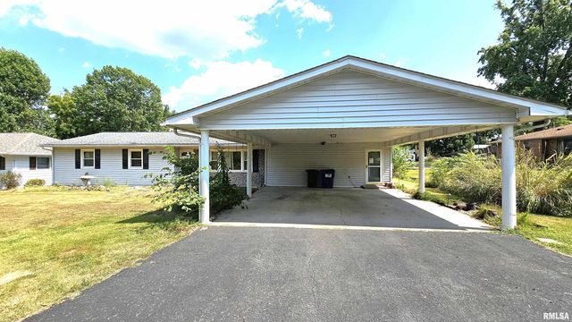 1216 S 17TH Street, Herrin, IL 62948