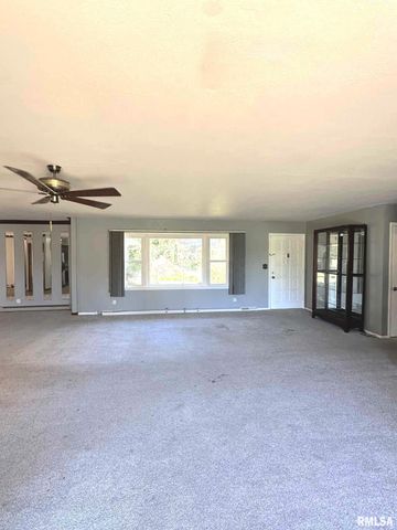 1216 S 17TH Street, Herrin, IL 62948