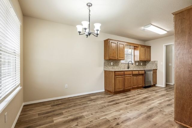 2704 W Easy Street, Rogers, AR 72756