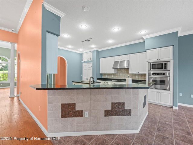 8698 Mississippi Run, Weeki Wachee, FL 34613