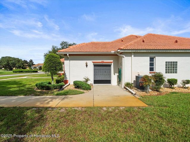 8698 Mississippi Run, Weeki Wachee, FL 34613