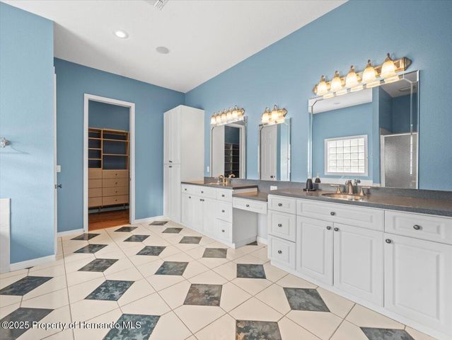 8698 Mississippi Run, Weeki Wachee, FL 34613