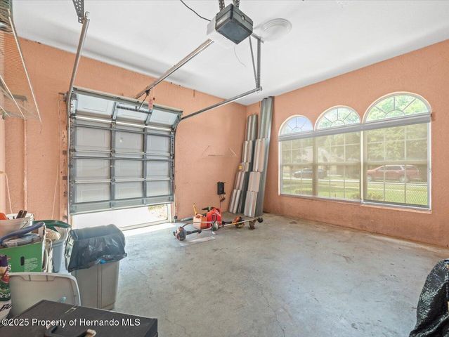 8698 Mississippi Run, Weeki Wachee, FL 34613