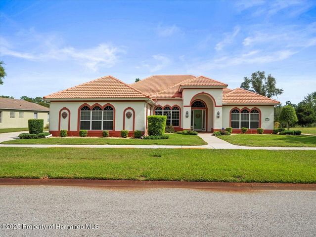 8698 Mississippi Run, Weeki Wachee, FL 34613