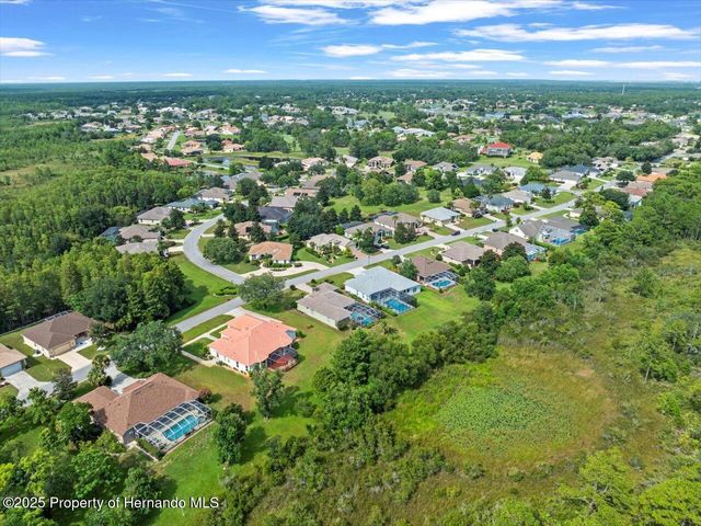 8698 Mississippi Run, Weeki Wachee, FL 34613