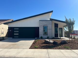9089 Elliott Springs Dr, Elk Grove, CA 95624