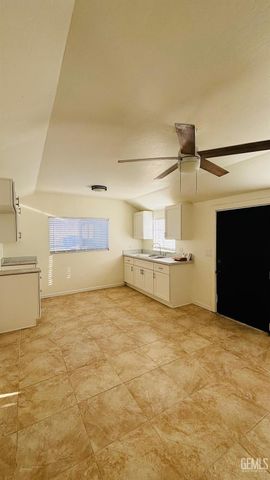 616 Fig Street, Bakersfield, CA 93304