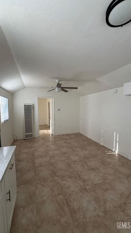 616 Fig Street, Bakersfield, CA 93304