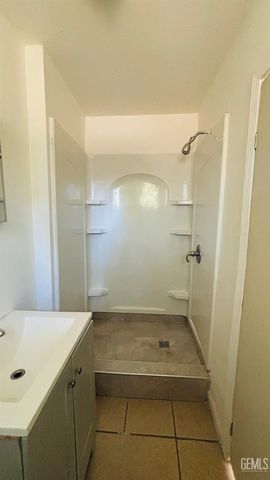 616 Fig Street, Bakersfield, CA 93304