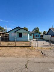 616 Fig Street, Bakersfield, CA 93304