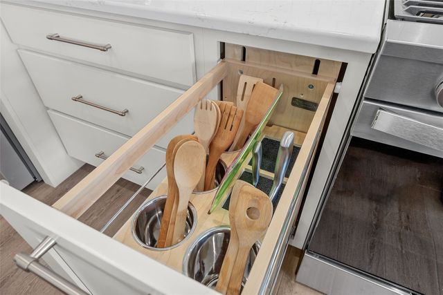 970 17th Ave SW, Mt Vernon, IA 52314