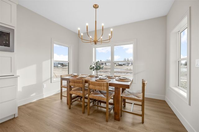 970 17th Ave SW, Mt Vernon, IA 52314