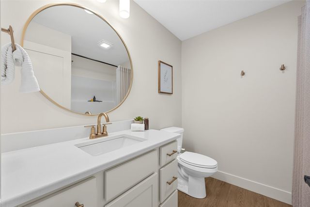 970 17th Ave SW, Mt Vernon, IA 52314