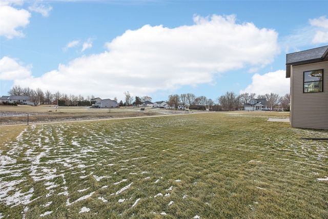 970 17th Ave SW, Mt Vernon, IA 52314