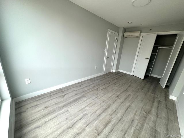 20-22 College point Boulevard 3B, Flushing, NY 11356