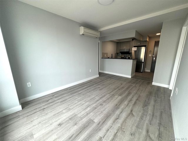 20-22 College point Boulevard 3B, Flushing, NY 11356