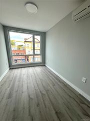 20-22 College point Boulevard 3B, Flushing, NY 11356