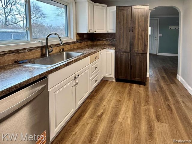 5036 Beecher Road, Flint, MI 48532