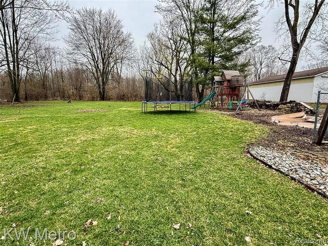 5036 Beecher Road, Flint, MI 48532