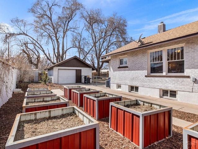 520 Veta Ave, Pueblo, CO 81004