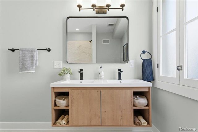 7873 Van Dyke Place, Detroit, MI 48214